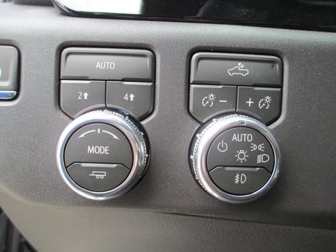 New 2026 GMC Sierra 1500 Elevation w/ Max Trailering Package AWD/4WD image 17