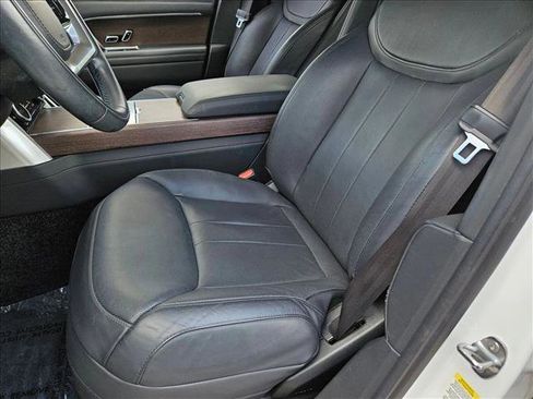 Used 2023 Land Rover Range Rover SE image 15