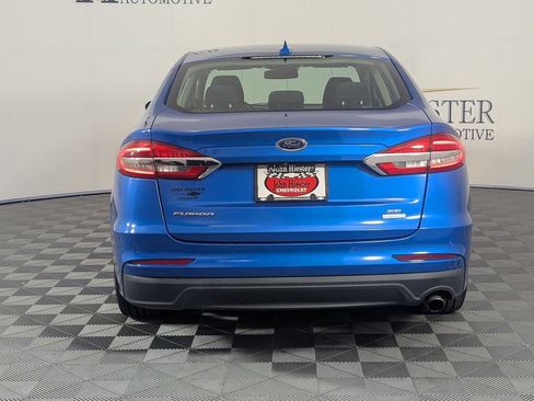 Used 2019 Ford Fusion SE FWD image 6
