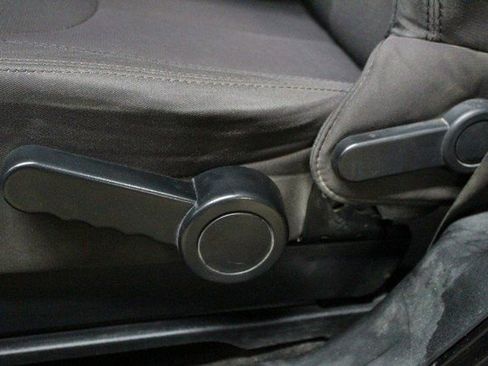 Used 2015 Jeep Wrangler Sport image 15