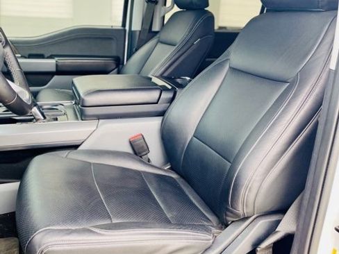 Used 2024 Ford F150 Lightning XLT image 11