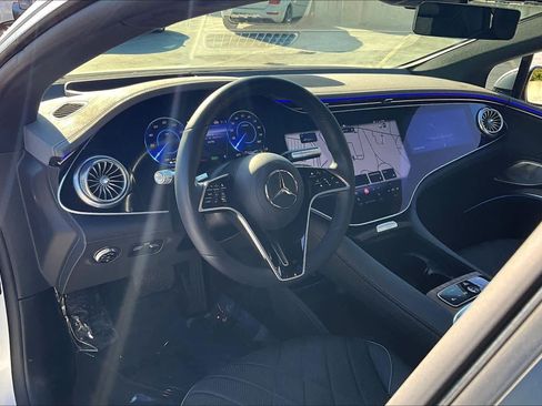 Used 2023 Mercedes-Benz EQS 580 4MATIC Sedan image 17