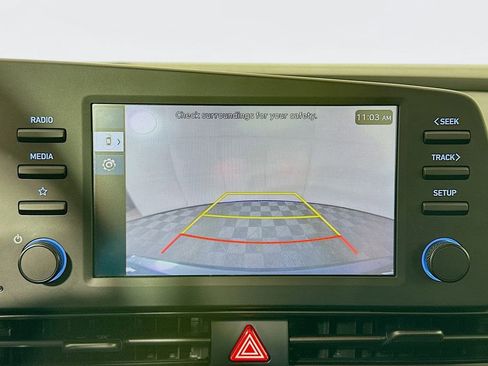 Certified 2025 Hyundai Elantra Sport image 13