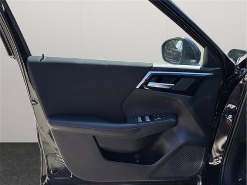 Used 2022 Mitsubishi Outlander ES image 17