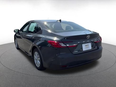 Used 2025 Toyota Camry LE image 11