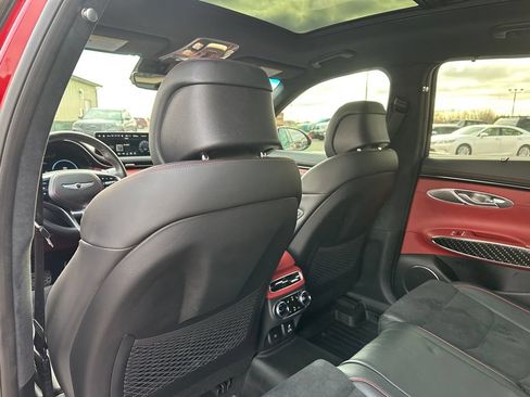 Used 2022 Genesis GV70 3.5T Sport w/ Sport Prestige Package AWD/4WD image 22