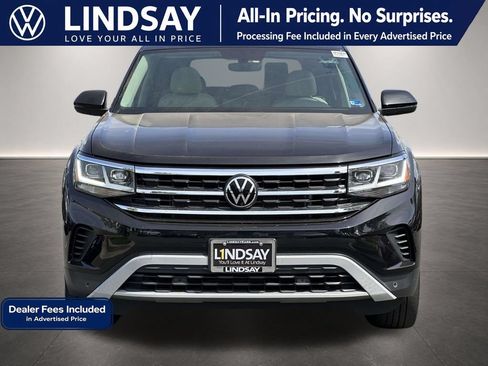 Used 2023 Volkswagen Atlas SE w/ Panoramic Sunroof Package AWD/4WD image 3