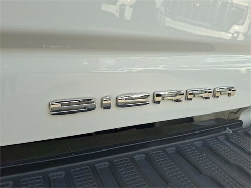 Used 2022 GMC Sierra 2500 Denali image 32