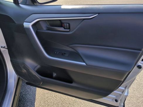 Used 2020 Toyota RAV4 LE w/ All Weather Liner Package AWD/4WD image 30