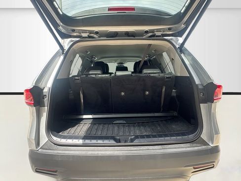 Used 2024 Toyota Grand Highlander XLE FWD image 25