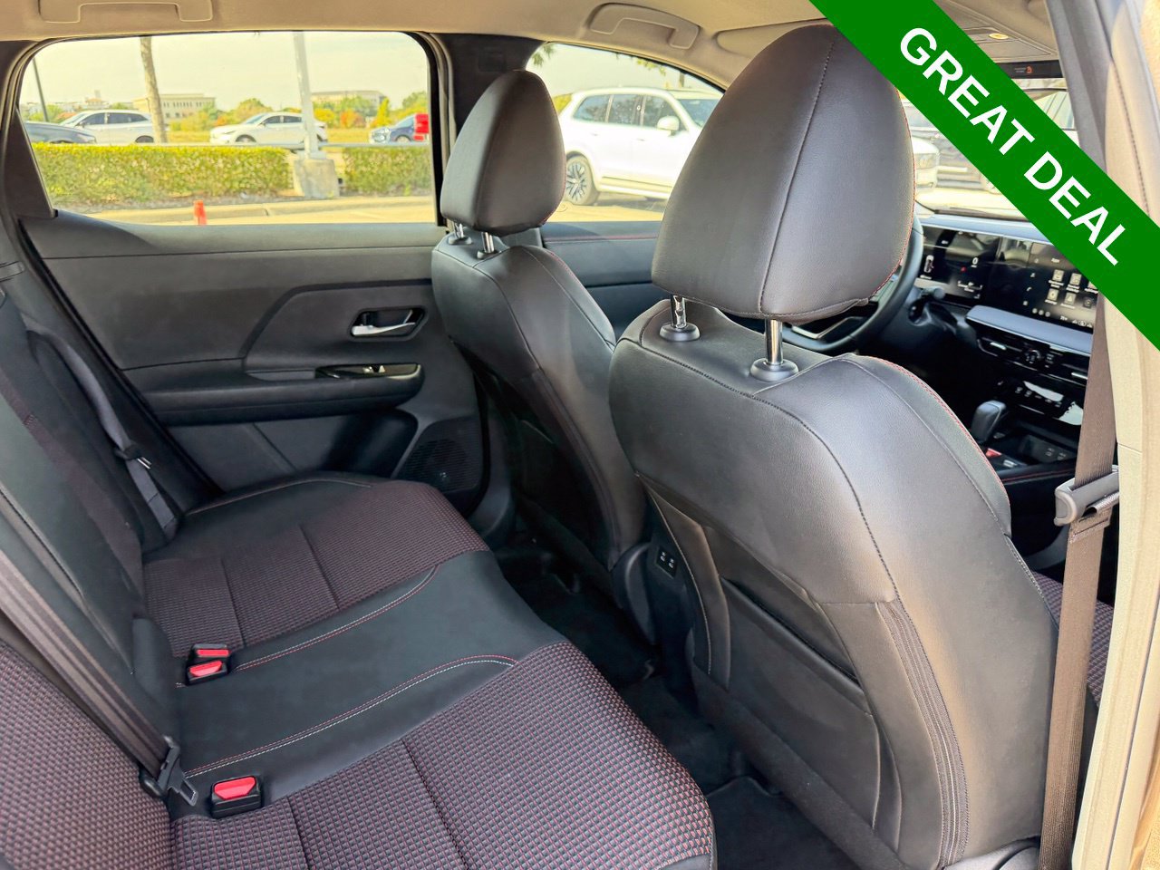 Used 2026 Nissan Kicks SR w/ Cold Weather Package AWD/4WD image 39