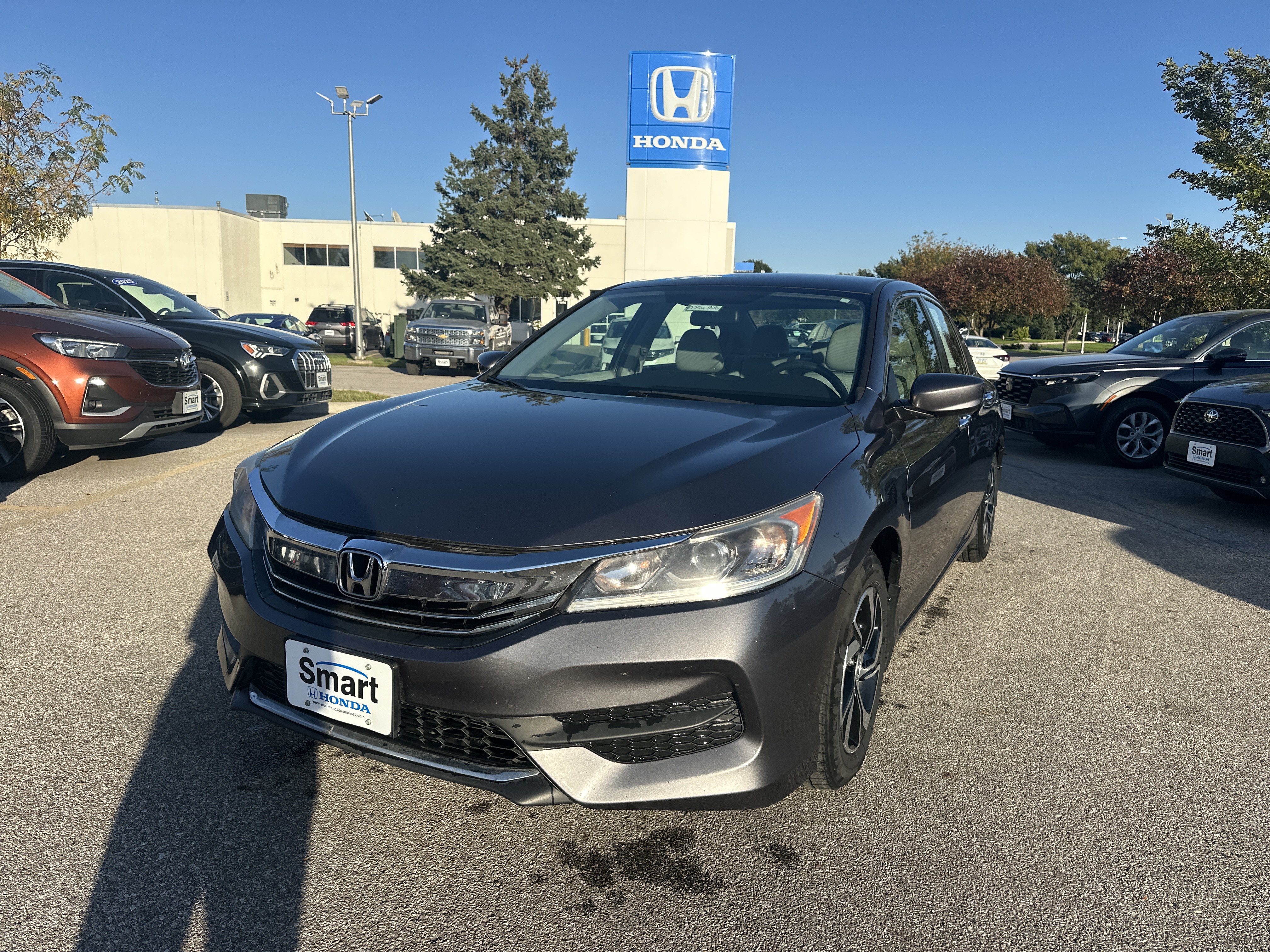 Used 2017 Honda Accord LX image 1