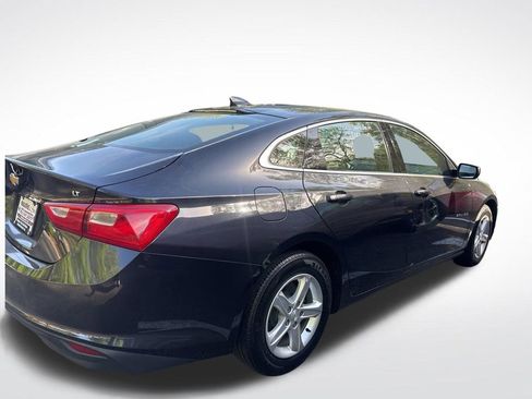 Used 2023 Chevrolet Malibu LT image 3