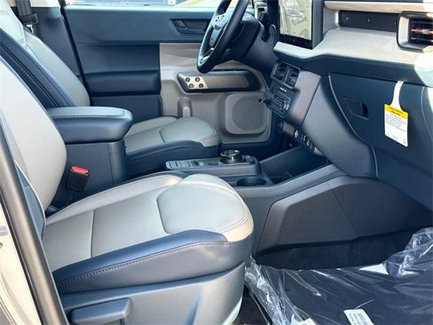 New 2026 Ford Maverick Lariat w/ 4K Tow Package image 13