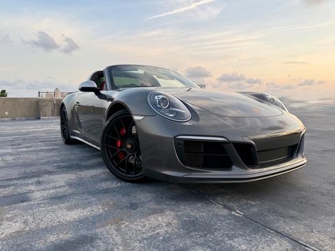 Used 2019 Porsche 911 Targa 4 GTS AWD/4WD image 25