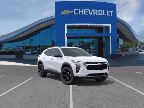 New 2026 Chevrolet Trax LT image 1
