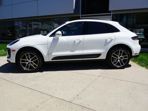New 2026 Porsche Macan AWD/4WD image 2