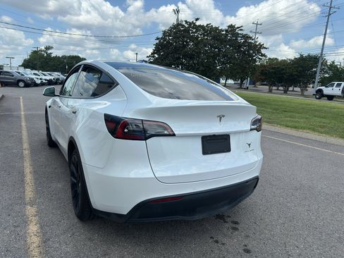 Used 2021 Tesla Model Y Long Range AWD/4WD image 5