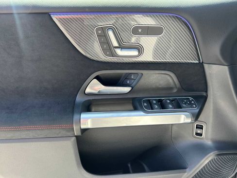 Certified 2025 Mercedes-Benz GLB 250 image 12
