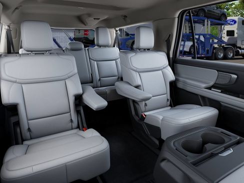 New 2027 Ford Expedition Max Platinum AWD/4WD image 11