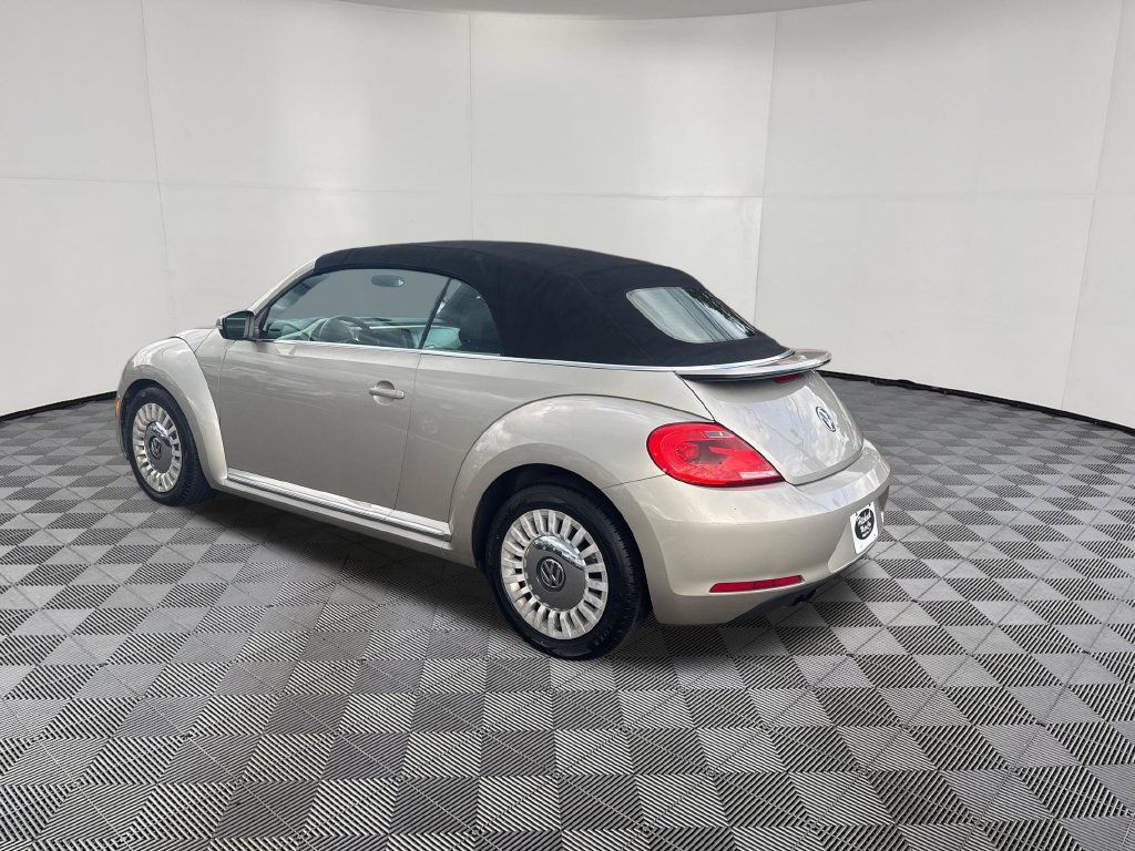 Used 2014 Volkswagen Beetle 1.8T FWD image 3