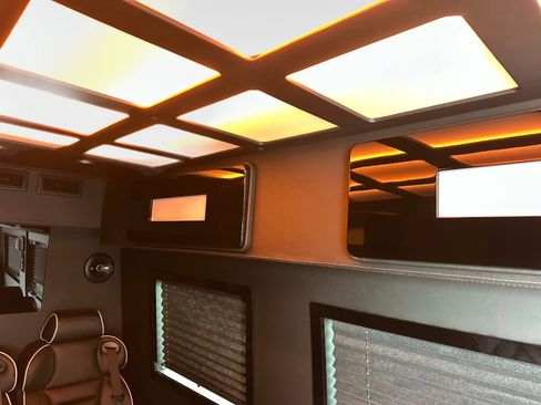 Used 2025 Mercedes-Benz Sprinter 3500 image 18