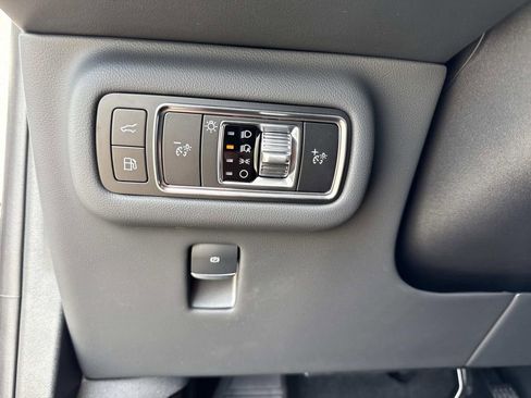 New 2026 Lincoln Nautilus Premier AWD/4WD image 32