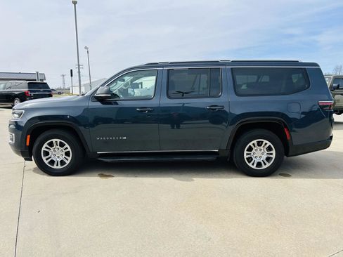 Used 2024 Jeep Wagoneer L 4WD w/ HD Trailer Tow Package image 39