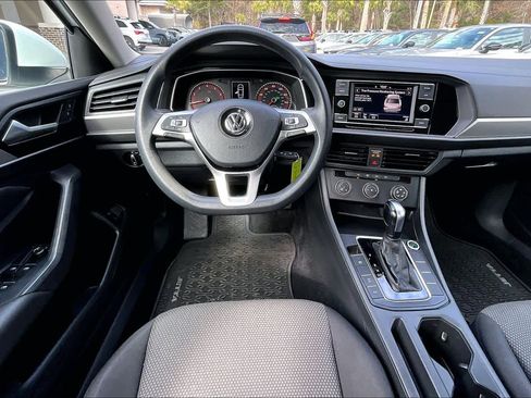 Used 2021 Volkswagen Jetta S image 5