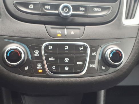 Used 2024 Chevrolet Malibu LT image 21