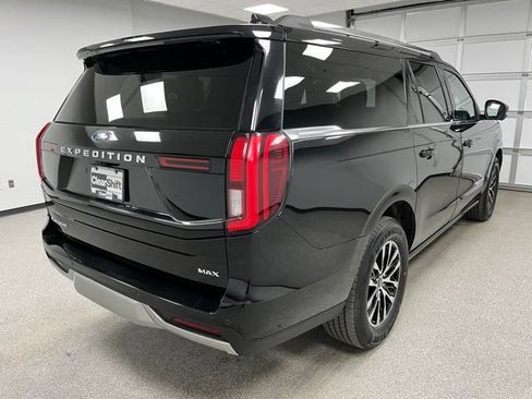 Used 2025 Ford Expedition Max Platinum AWD/4WD image 10