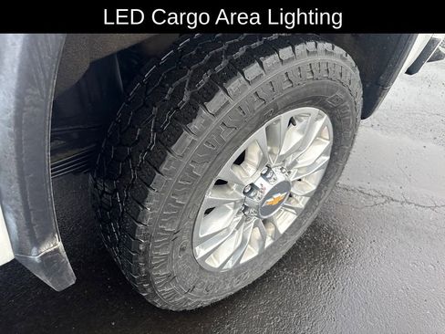 Used 2022 Chevrolet Silverado 3500 High Country image 38