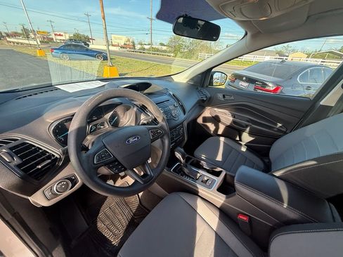 Used 2017 Ford Escape S image 14