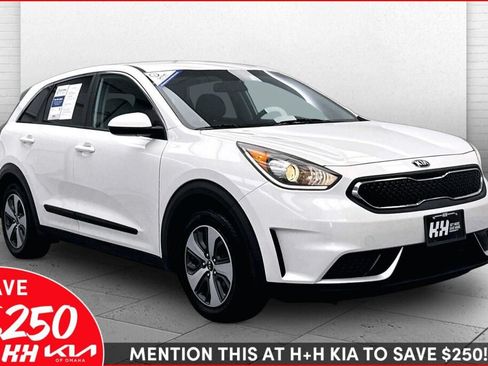 Used 2017 Kia Niro FE FWD image 1