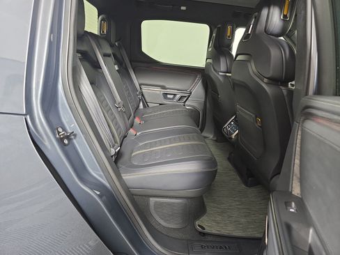 Used 2022 Rivian R1T Adventure AWD/4WD image 22