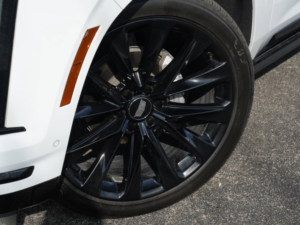 Used 2026 Cadillac Escalade Platinum Sport AWD/4WD image 5