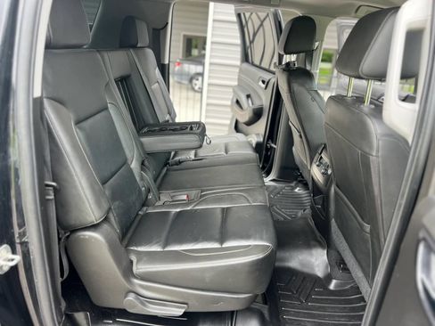 Used 2019 Chevrolet Suburban LT AWD/4WD image 13