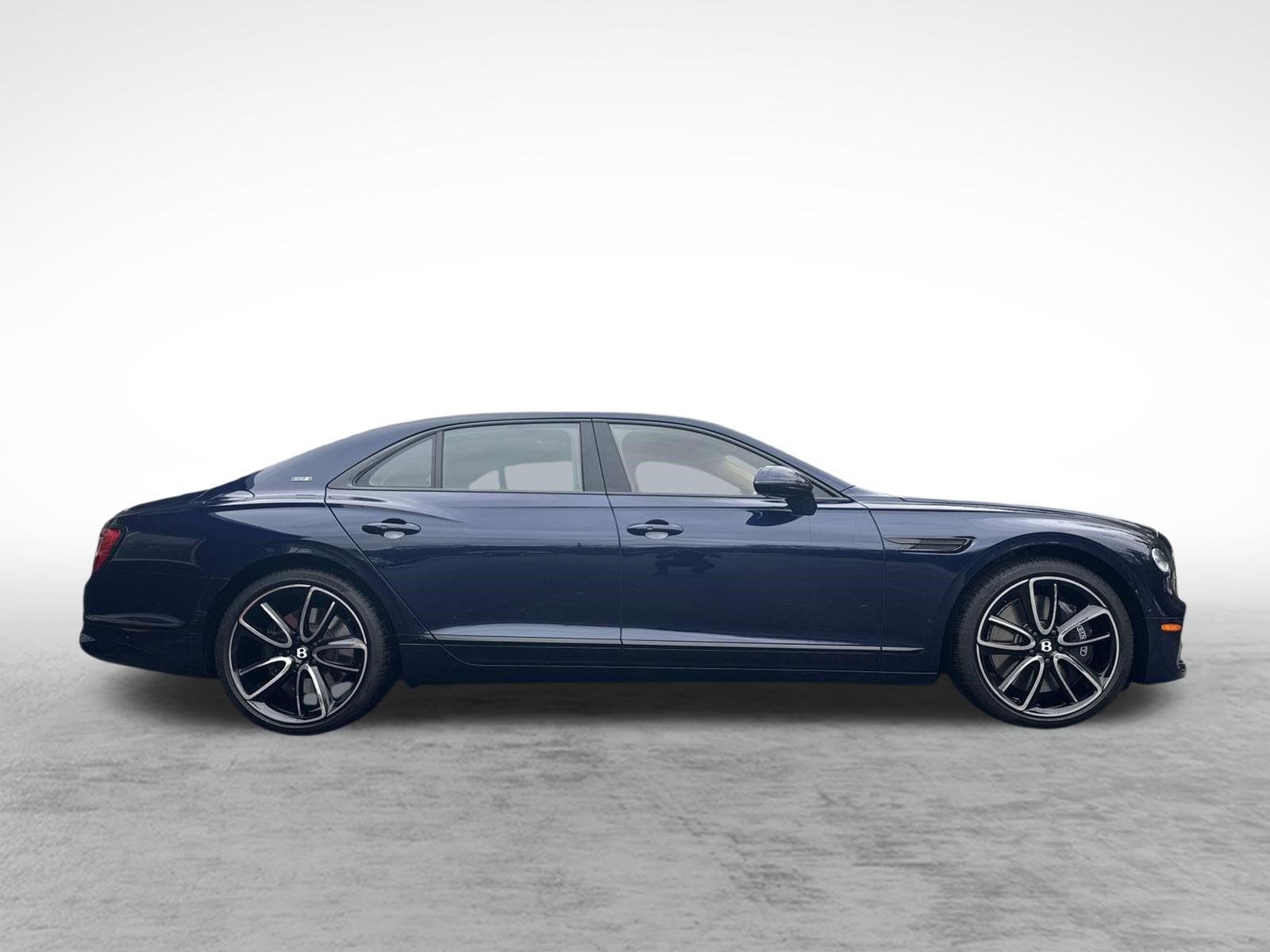 Used 2024 Bentley Flying Spur V8 AWD/4WD image 10