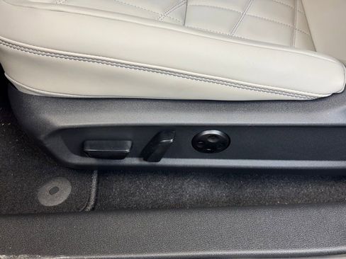 New 2026 Nissan Sentra SL w/ Floor Mat Package FWD image 10