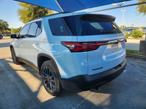 Used 2022 Chevrolet Traverse RS FWD image 3