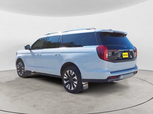 Used 2025 Ford Expedition Max Platinum w/ Driver's Package AWD/4WD image 7