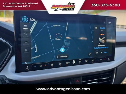 Used 2024 Ford Escape Platinum AWD/4WD image 16