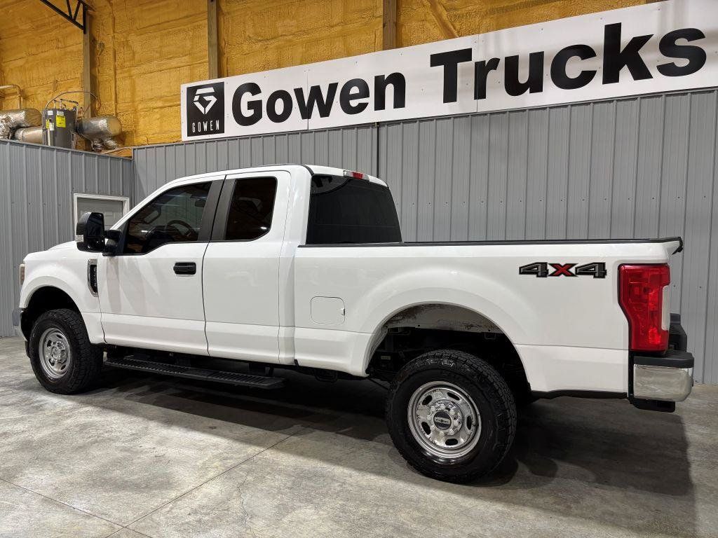Used 2018 Ford F250 XL w/ Power Equipment Group AWD/4WD image 5