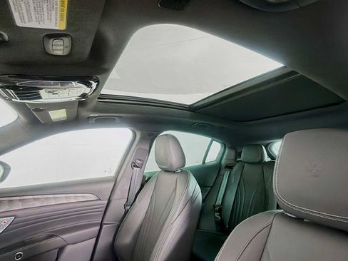 Used 2025 Maserati Grecale Modena image 14