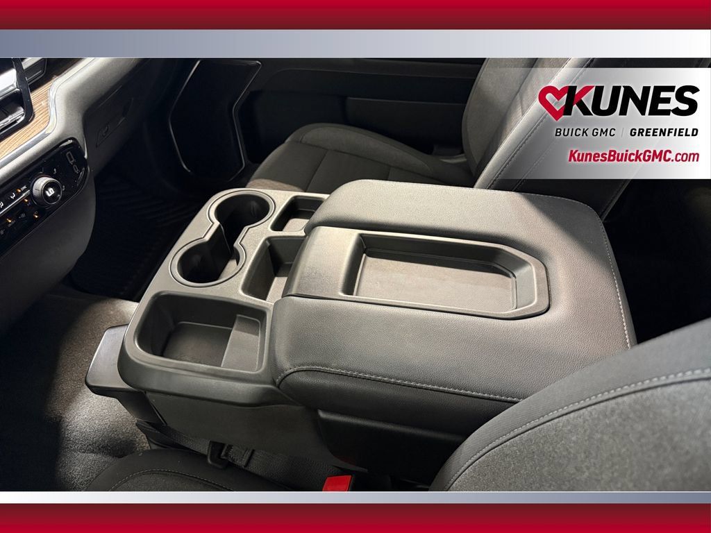 Used 2024 Chevrolet Silverado 1500 LT AWD/4WD image 30