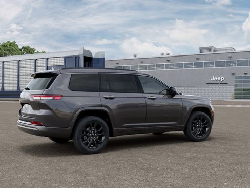 New 2026 Jeep Grand Cherokee L Limited AWD/4WD image 11