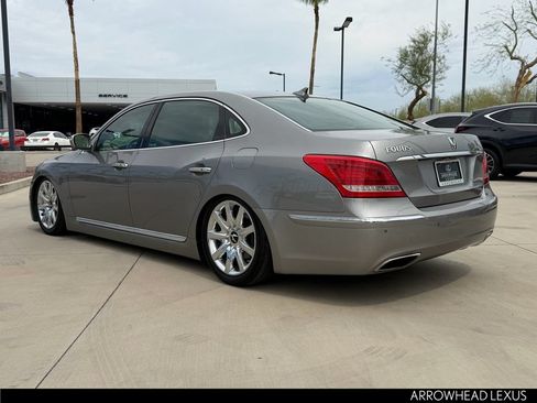 Used 2011 Hyundai Equus Signature RWD image 4