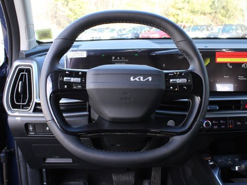 New 2026 Kia Sorento S image 10