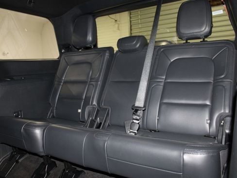Used 2023 Lincoln Navigator Reserve AWD/4WD image 26