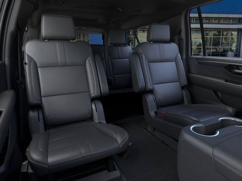 New 2026 Chevrolet Suburban RST w/ Comfort Package AWD/4WD image 17
